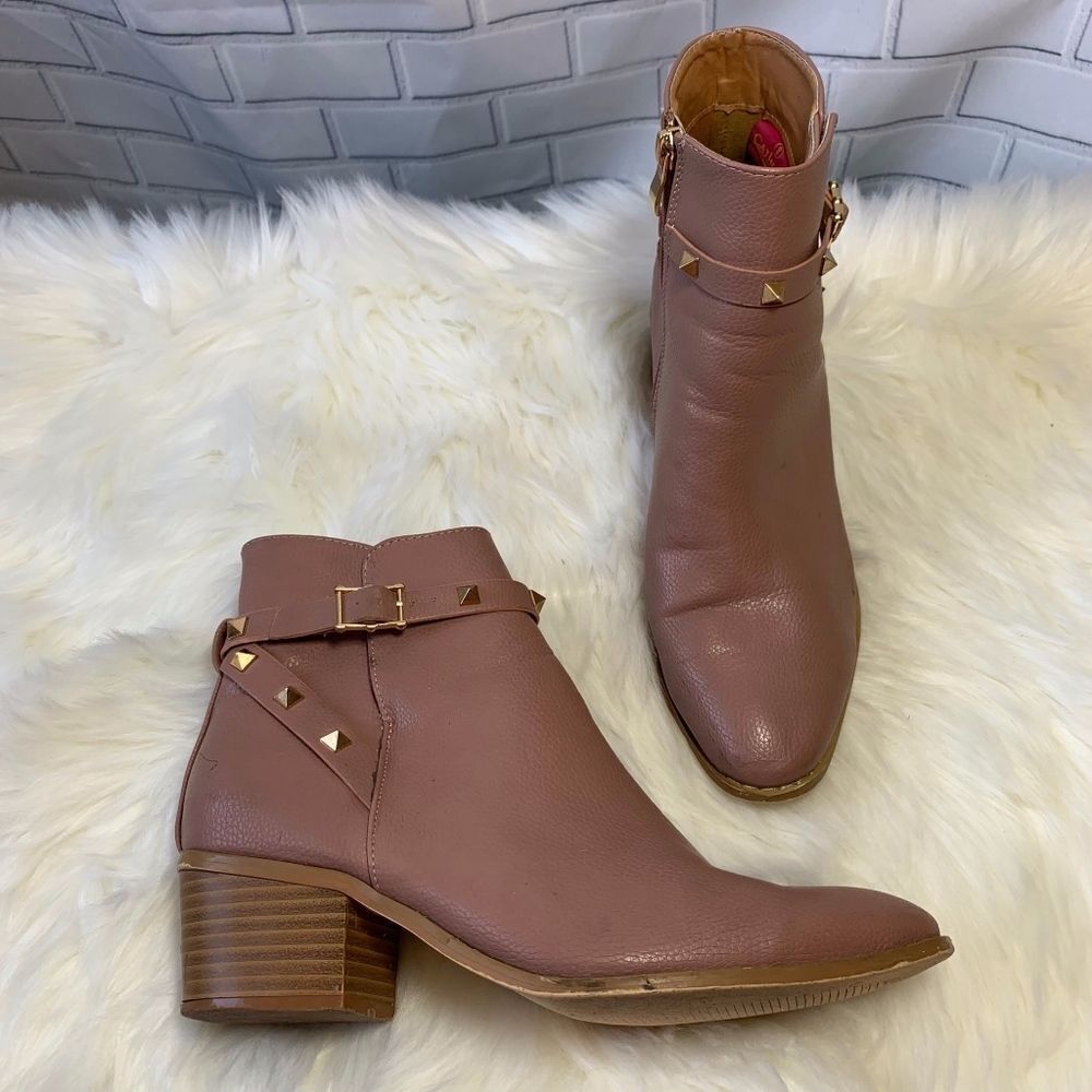 Catherine Malandrino Fanky Studded Booties Size 8